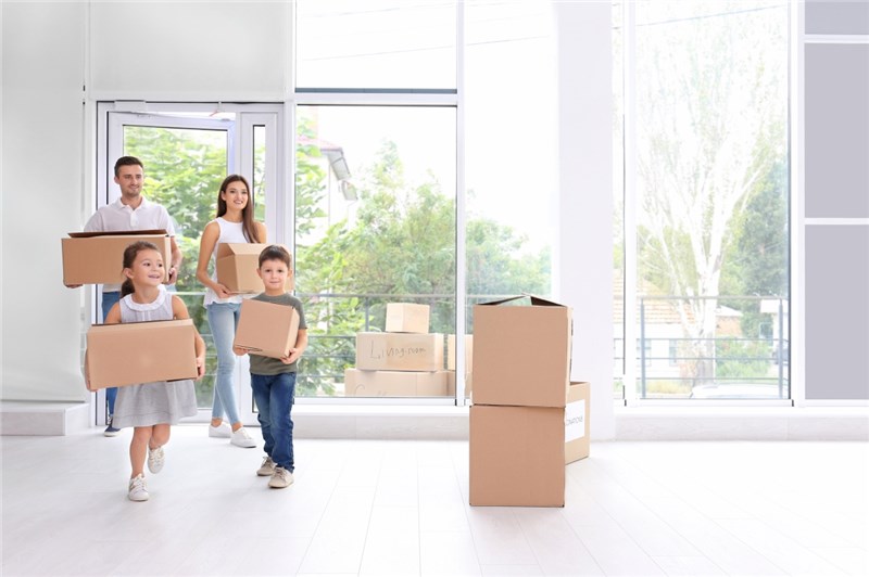 How to Prepare If You're the Parent Planning to Move
